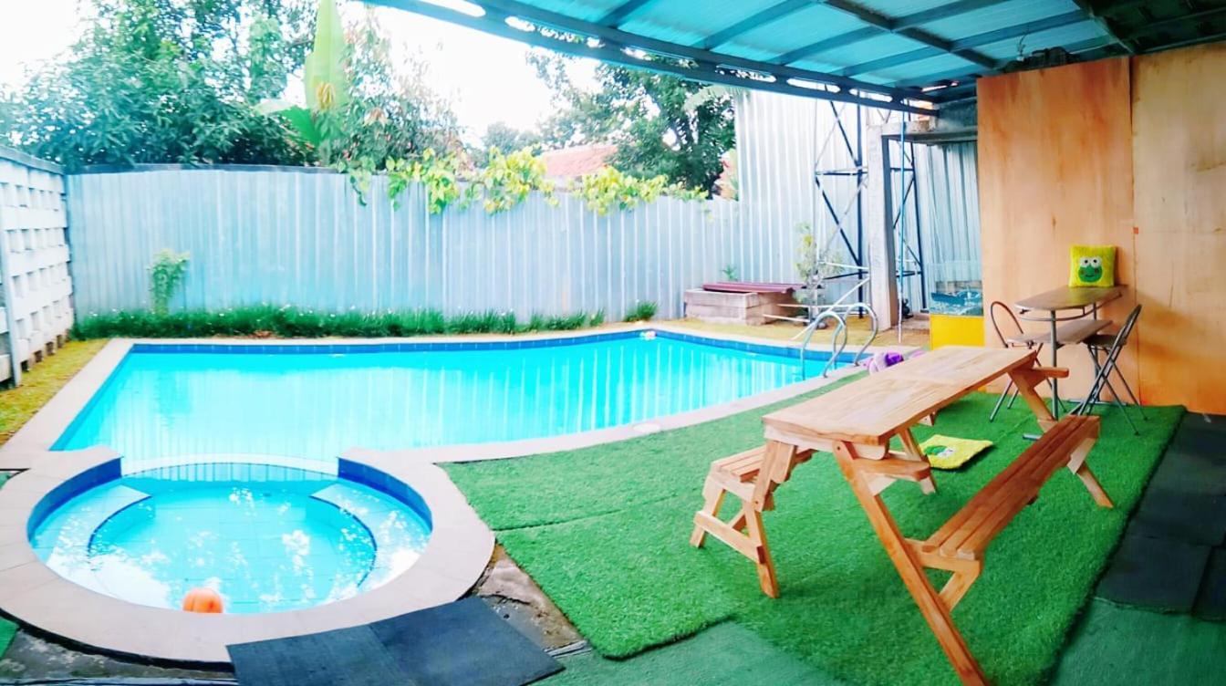 Algira Guest House Gunungbatu Syariah Cimanggu Exterior foto